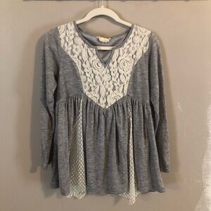 $6❤️Bundled a’reve Shirt